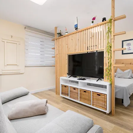 Apartment Home2book Coastal By The